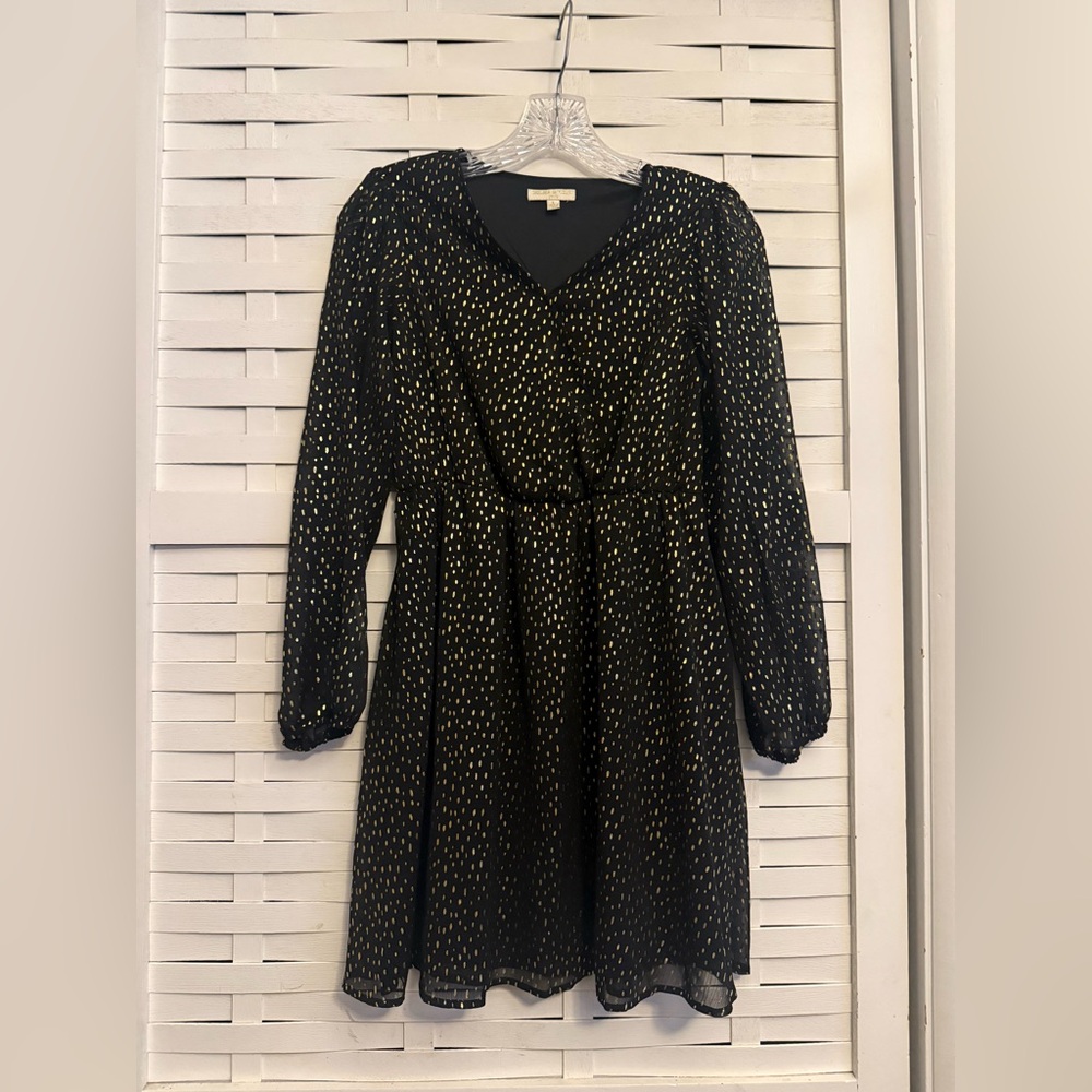 Chelsea & Violet Black and Gold Long Sleeve Mini Dress